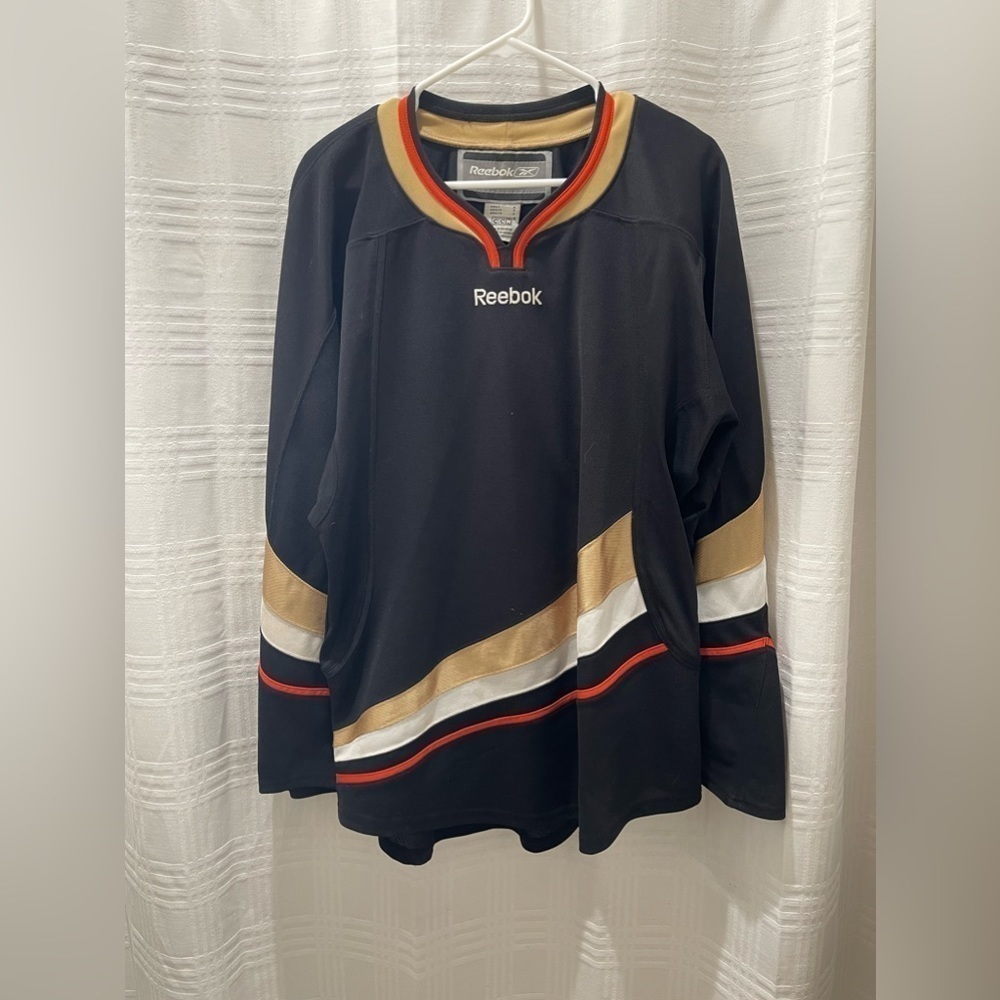 Reebok hockey jersey - Picture 1 of 6